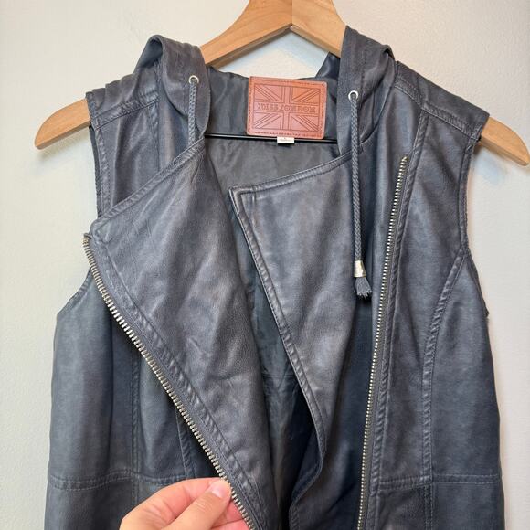 Miss London Women's Faux Leather Zip Hoodie Vest Dark Gray Size Large - Picture 4 of 9